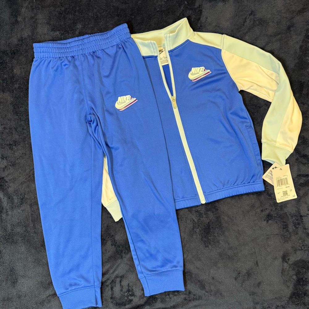 Nike Royal Blue and White Athletic Set - Picture 5 of 10